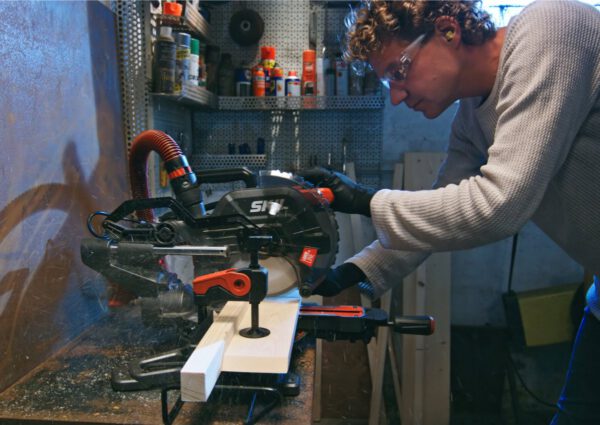 SKIL afkortzaag / verstekzaag 216mm met trekfunctie en laser 1310AA 1600W + snelklem - Afbeelding 3