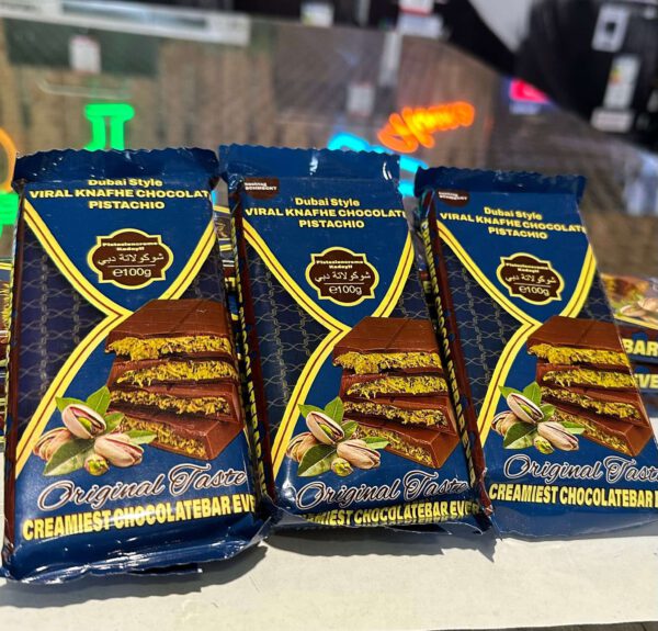 Dubai Chocolade Virale Knafeh Chocolade Dubai Stijl Pistache - 10 Stuks - 1KG
