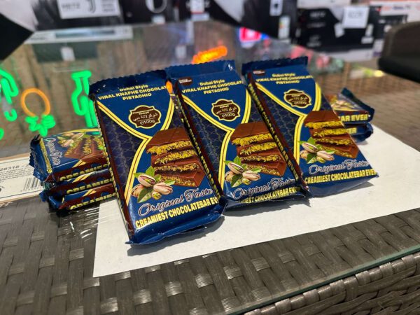 Dubai Chocolade Virale Knafeh Chocolade Dubai Stijl Pistache - 10 Stuks - 1KG - Afbeelding 2