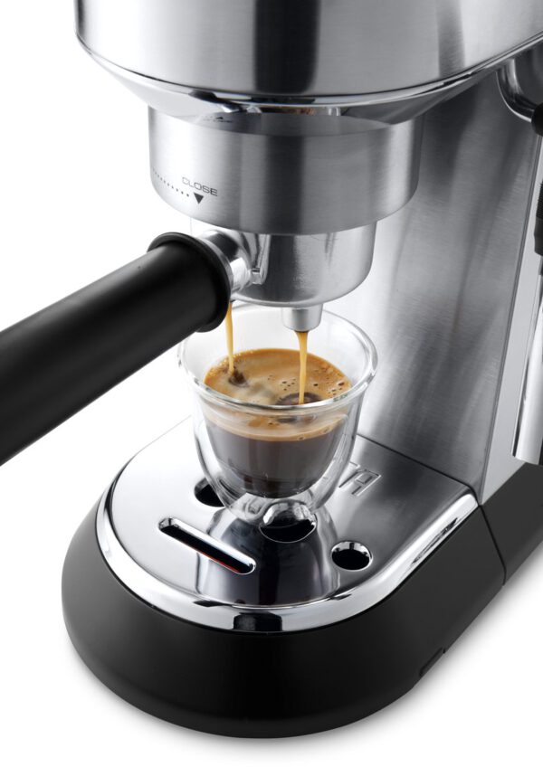 De'Longhi - Barista Pack - Dedica Style EC685.M en Koffiemolen KG521 - Inclusief melkkan, tamper en uitklopbak - Afbeelding 7